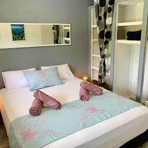 Hoama Moorea Teavaro
